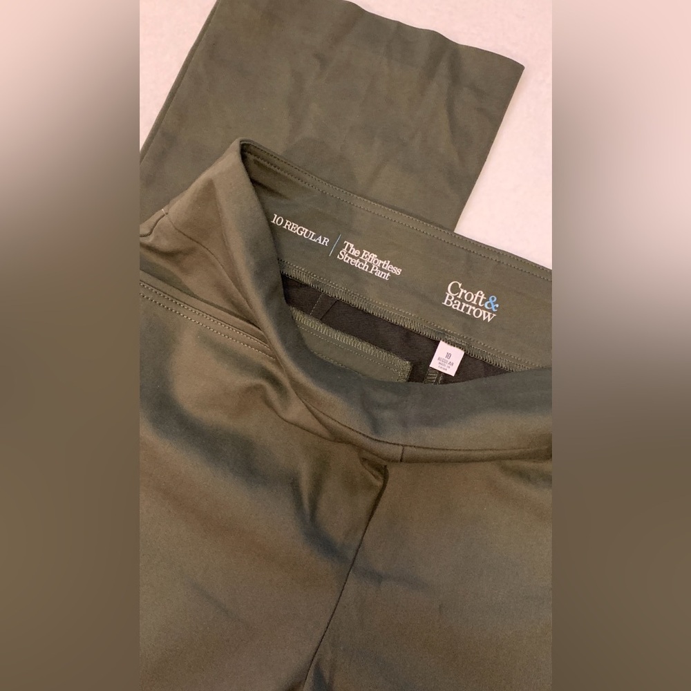 Croft & Barrow Effortless Stretch Pull-On Straight Leg Pants Olive Green NWOT - Picture 3 of 7